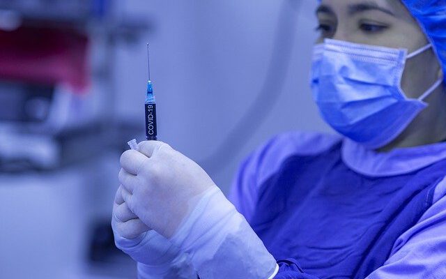 4 Types Of COVID-19 Vaccines In UAE And What’s The Difference